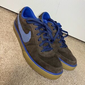Vintage Nike Shoes